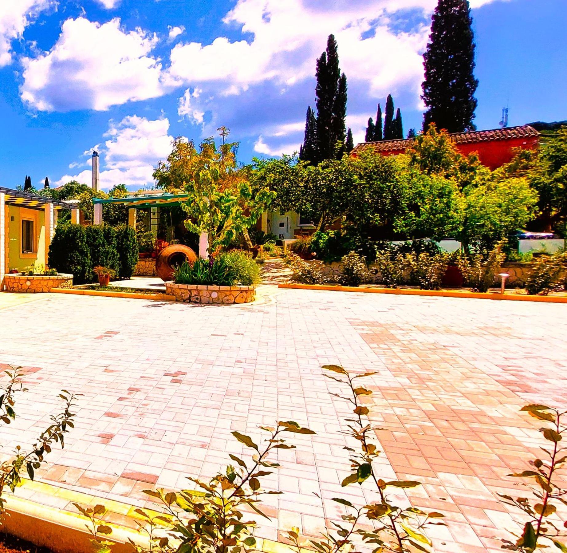 Iris Apartment Near Corfu Town Kontokali Eksteriør bilde